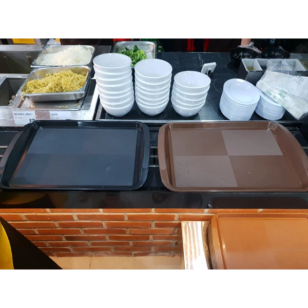 Cafetaria Plastic Tray