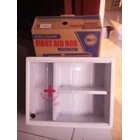 Kotak Obat Gantung First Aid Box 2