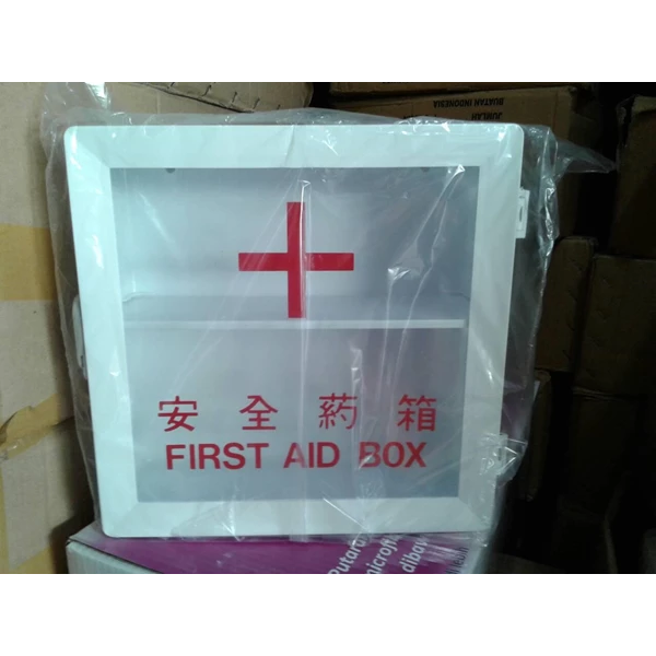 Kotak Obat Gantung First Aid Box