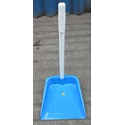 Plastic Shovel With Big Handle 1