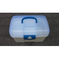 Kotak Obat Plastik Portable Handle Metro Box Sekat Lucky Star
