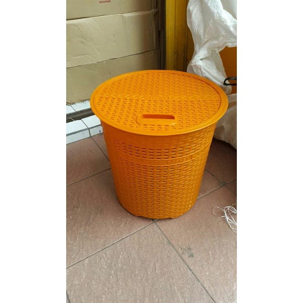 Keranjang Pakaian Laundry Basket Plastik Anyaman