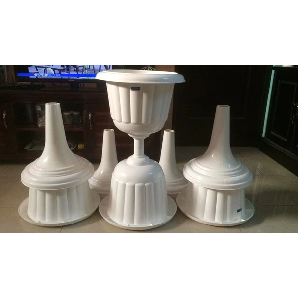 Vas Pot Bunga Plastik Coklat Putih Tulip Piala Dekorasi Vintage Shabby