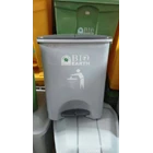 Tong Tempat Sampah Plastik Pedal Injak Kamar Rumah Sakit Kelas Sekolah Green Leaf Maspion Lucky Star Lion Star 10