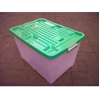 Transparant Storage Box With Casters 3